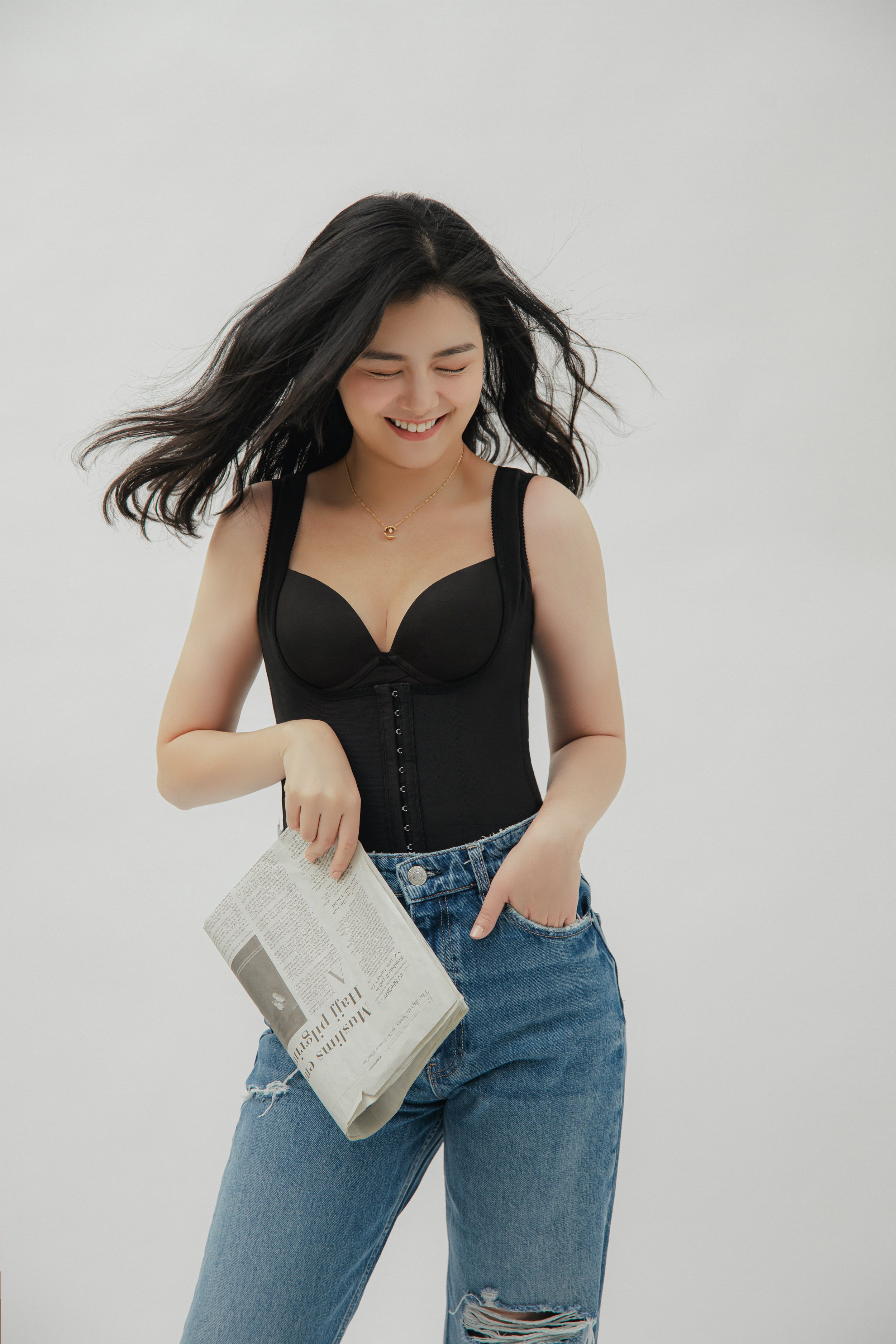 穿上塑身衣，讓我離目標的完美更靠近。